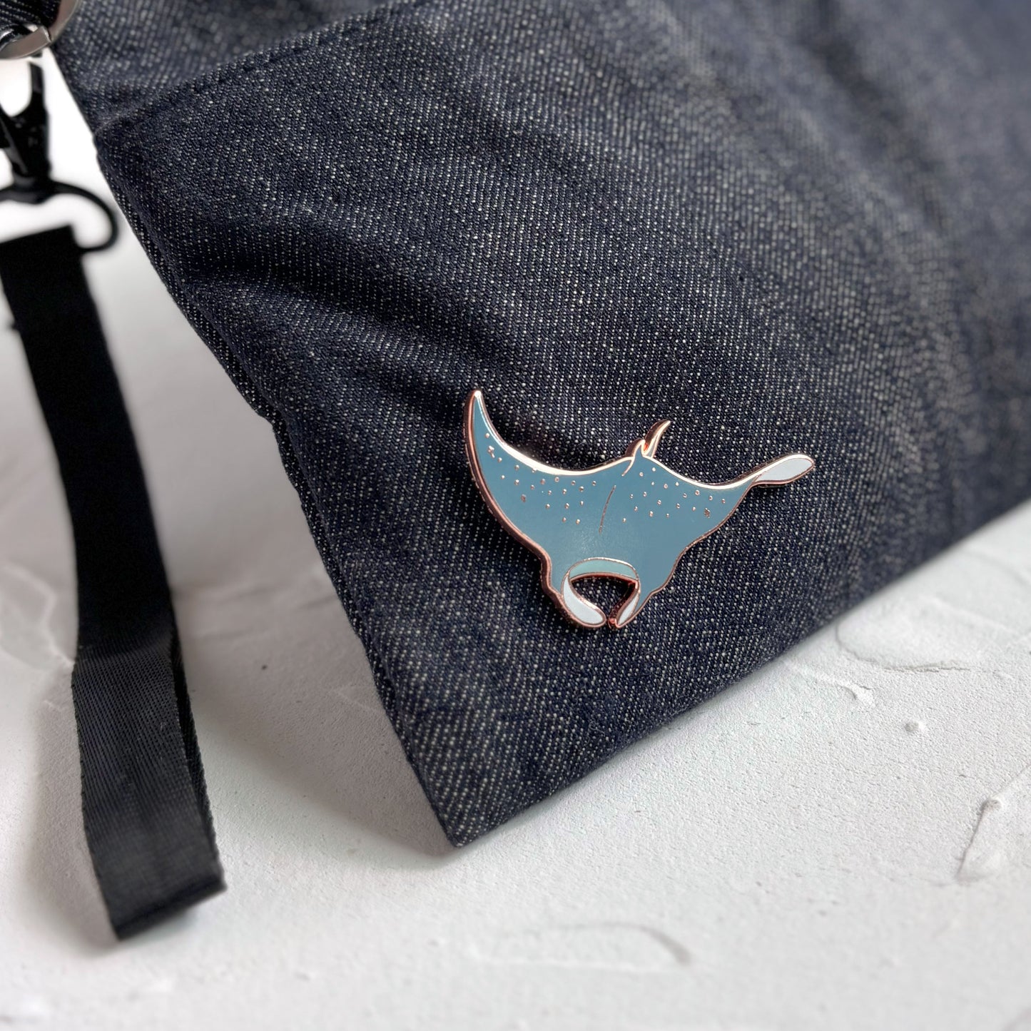 Oceana Enamel Pin | Manta Ray